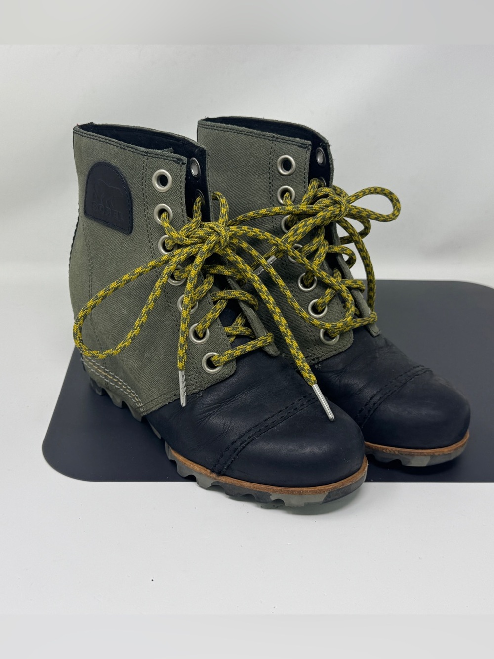 Sorel PDX Boots Womens 6 Wedge Canvas Leather Lace Up Ankle Rugged Green Black